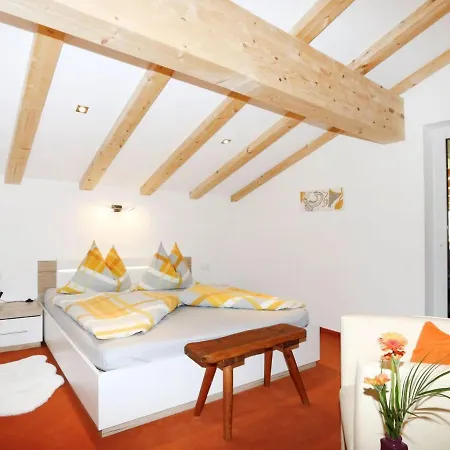 Flat Fuchs, Kirchdorf *